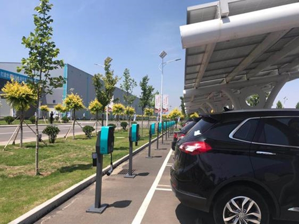 車樁比要從2.5:1提到1:1，國常會力挺的這個市場或?qū)⑻舸罅? />
						</div>
					</div>
					<div   id=